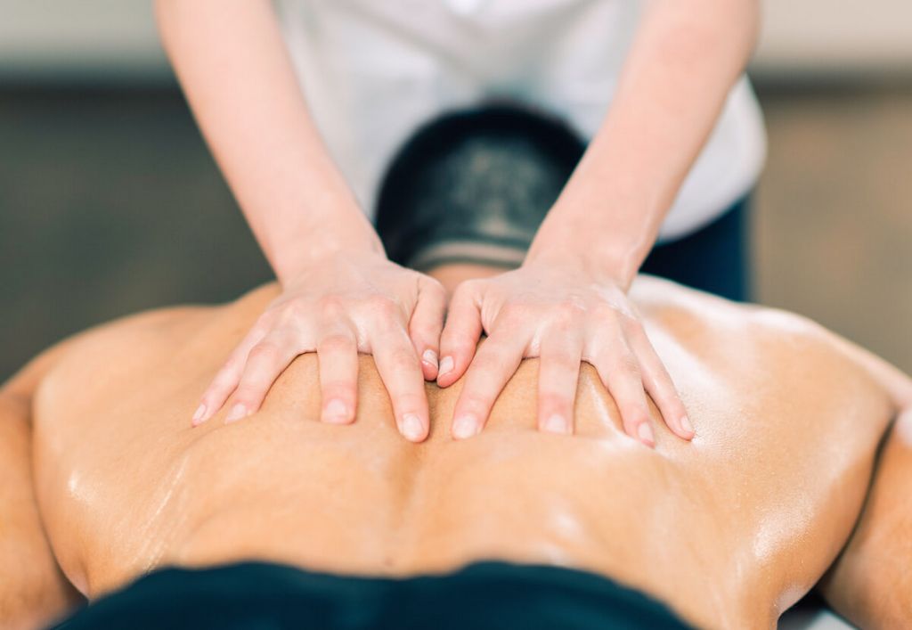 ¿Qué es la terapia de masaje anticelulítico y cómo funciona el tratamiento?